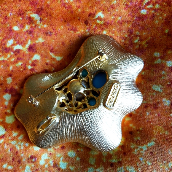 Seashell Brooch & Pendant - Picture 5 of 5